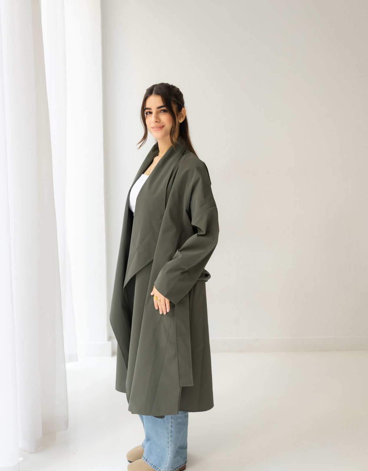 The waterproof coat-olive