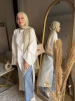 Front tie cardigan in white 