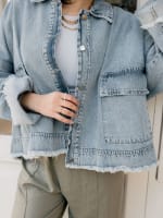 Denim jacket 