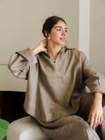 The soft glow top-cafe