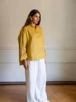 The soft glow top-mustard