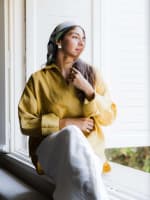 The soft glow top-mustard