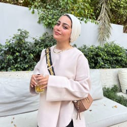Miren top in beige 