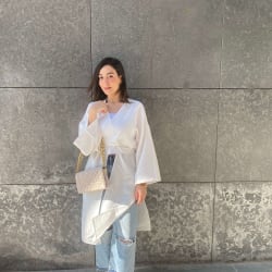 Front tie cardigan in white 