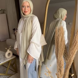 Front tie cardigan in white 