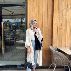 Flowy cardigan in beige 