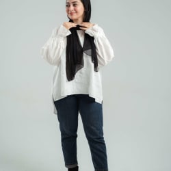 Basic top in white