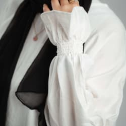 Basic top in white