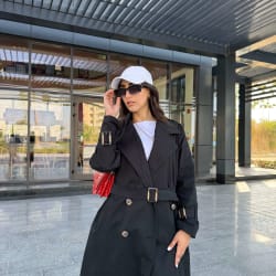Long trench coat in black 