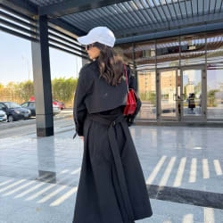 Long trench coat in black 