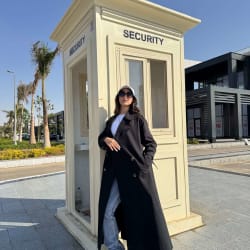 Long trench coat in black 