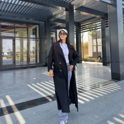 Long trench coat in black 
