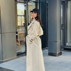 Long Trench coat in beige 