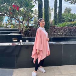 Lissa cape in pink