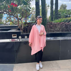 Lissa cape in pink