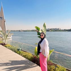 Pure linen pants in pink