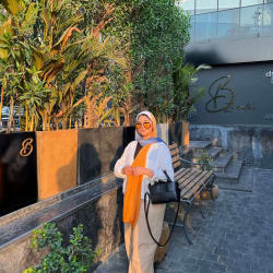 Flowy pants in latte