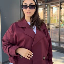 Cropped coat in burgundy 