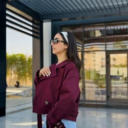 Cropped coat in burgundy 