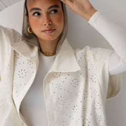 Broderie Anglaise vest