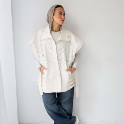 Broderie Anglaise vest