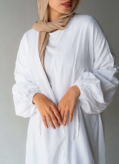 Flowy cardigan in white  Image