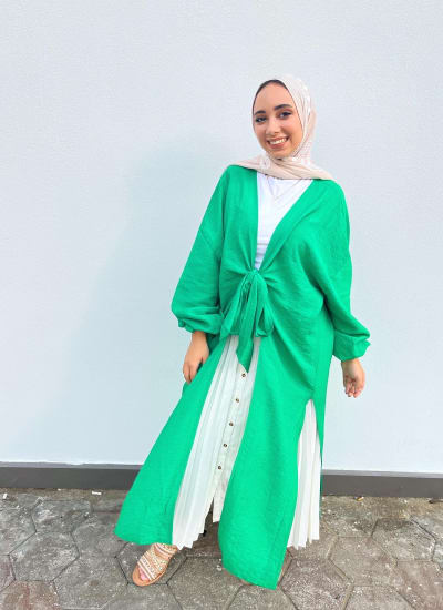 Front tie cardigan in green Image