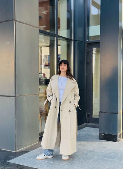 Long Trench coat in beige  Image