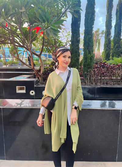 Lissa cape in mint green Image