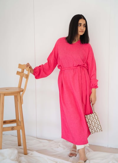 Basic dress in hot pink Image