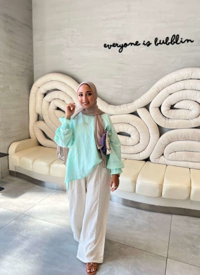 Flowy pants in beige  Image