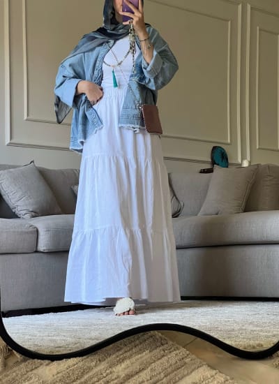 Flowy skirt -white  Image