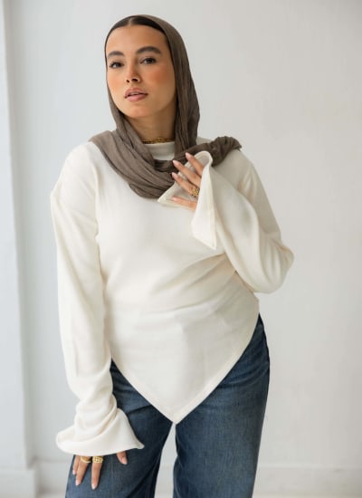 Everyday knit top- off white Image