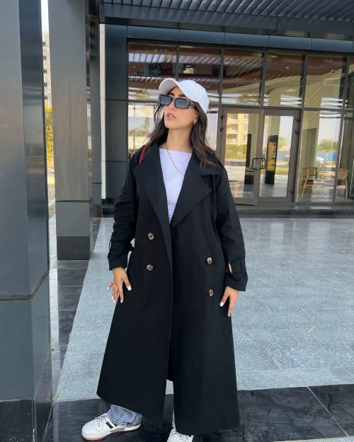 Long trench coat in black 