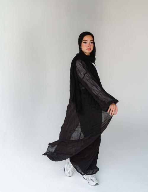 Chiffon Pleated kimono in black 