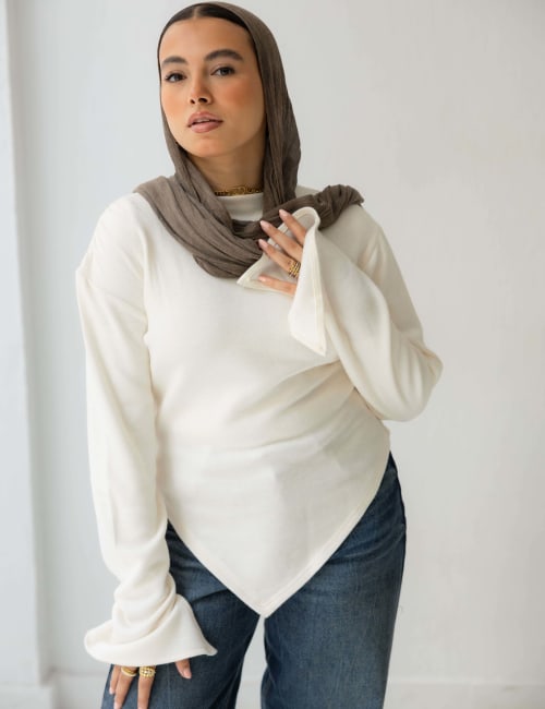 Everyday knit top- off white