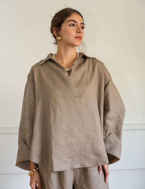 The soft glow top-cafe