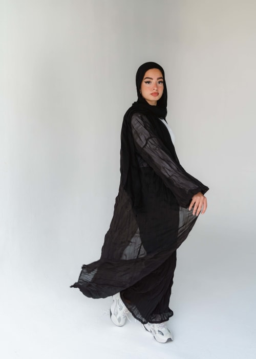 Chiffon Pleated kimono in black 