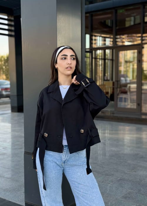Cropped trench coat in black