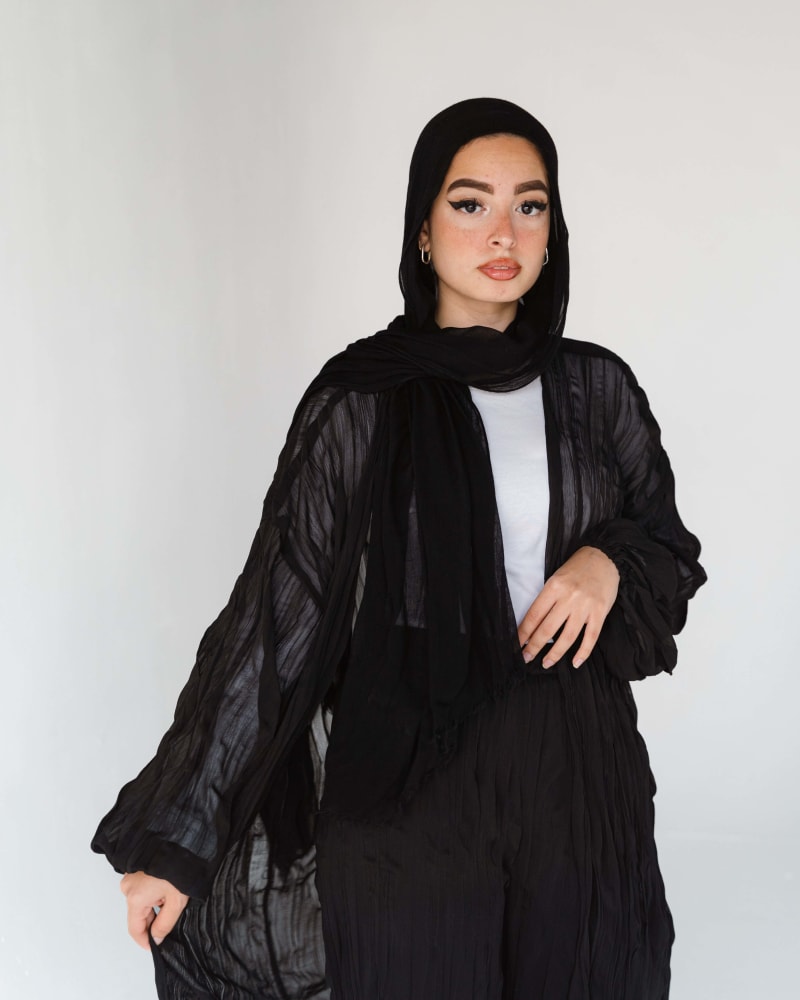 Chiffon Pleated kimono in black 