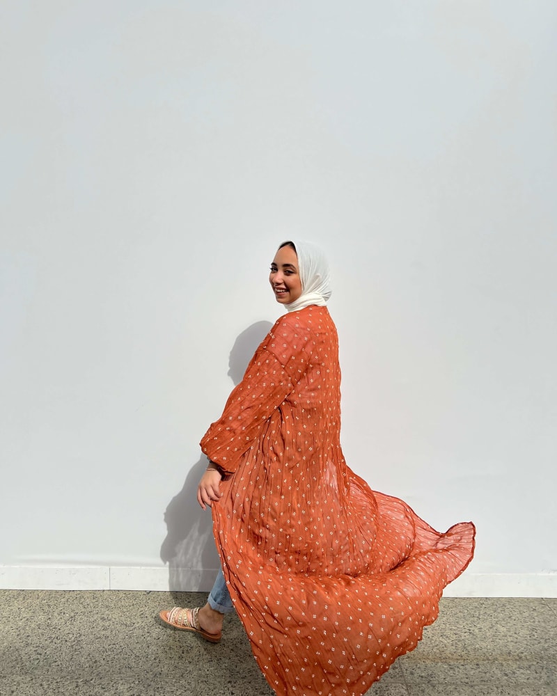 Pleated kimono in ginger 