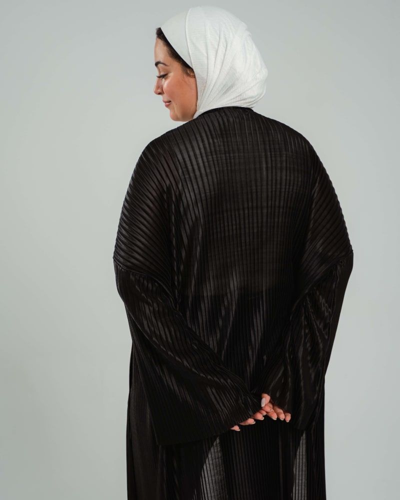 Elegance pleated kimono in black