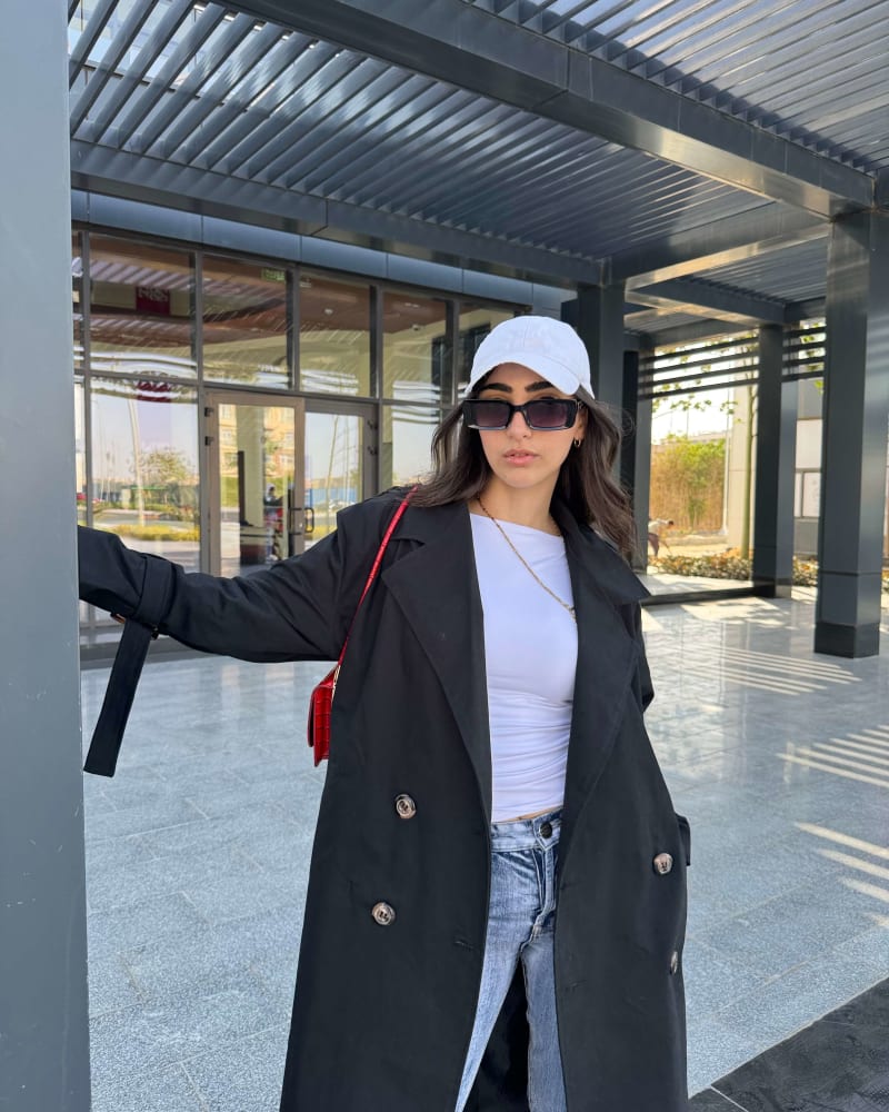 Long trench coat in black 