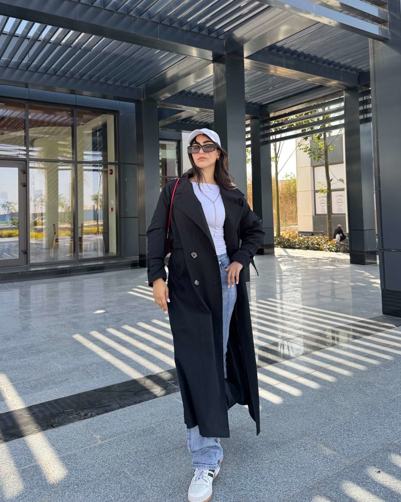 Long trench coat in black 