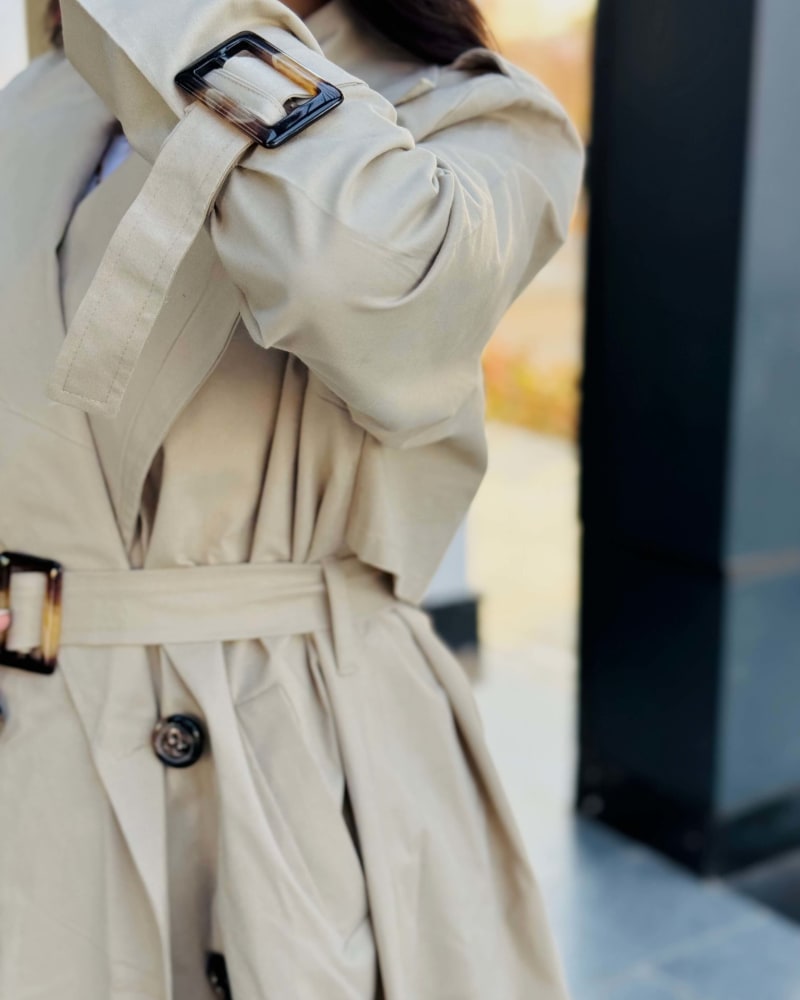 Long Trench coat in beige 