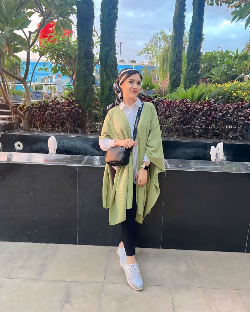 Lissa cape in mint green