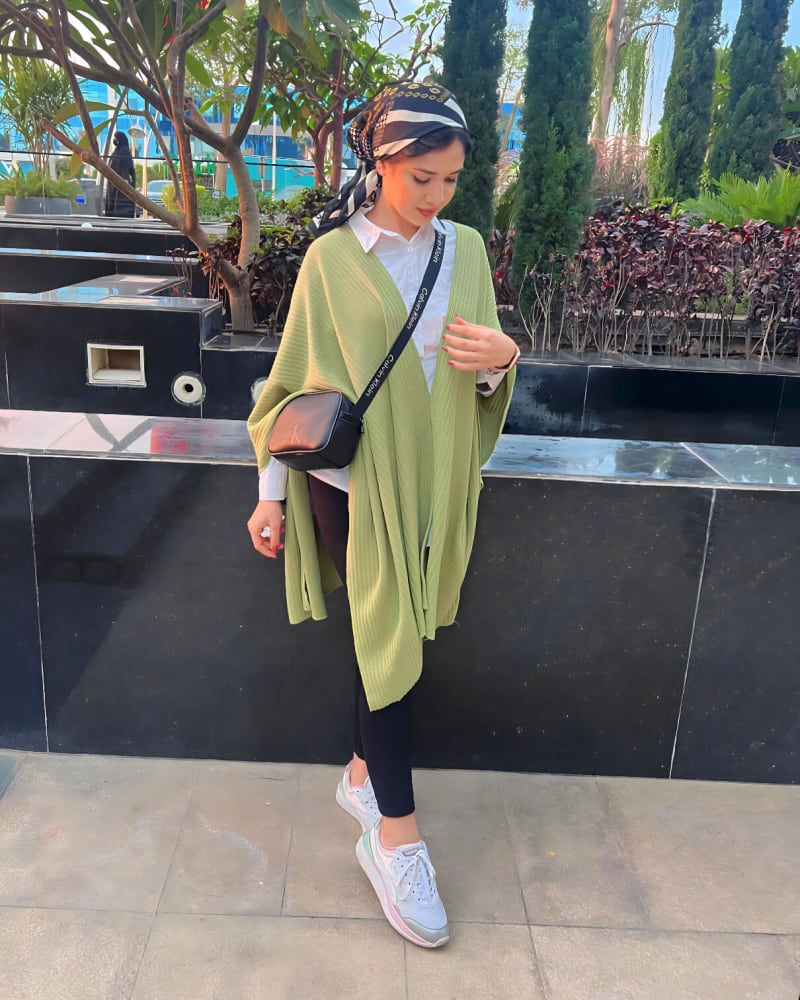 Lissa cape in mint green