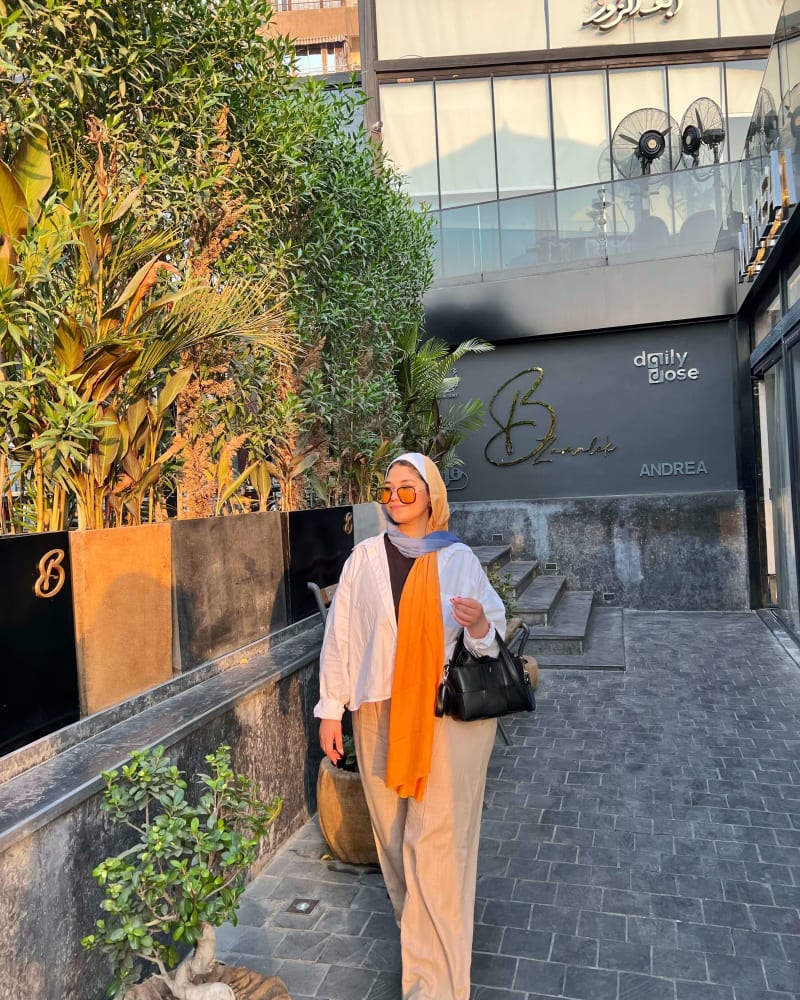 Flowy pants in latte