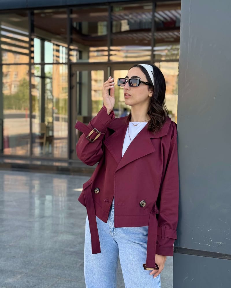 Cropped coat in burgundy 