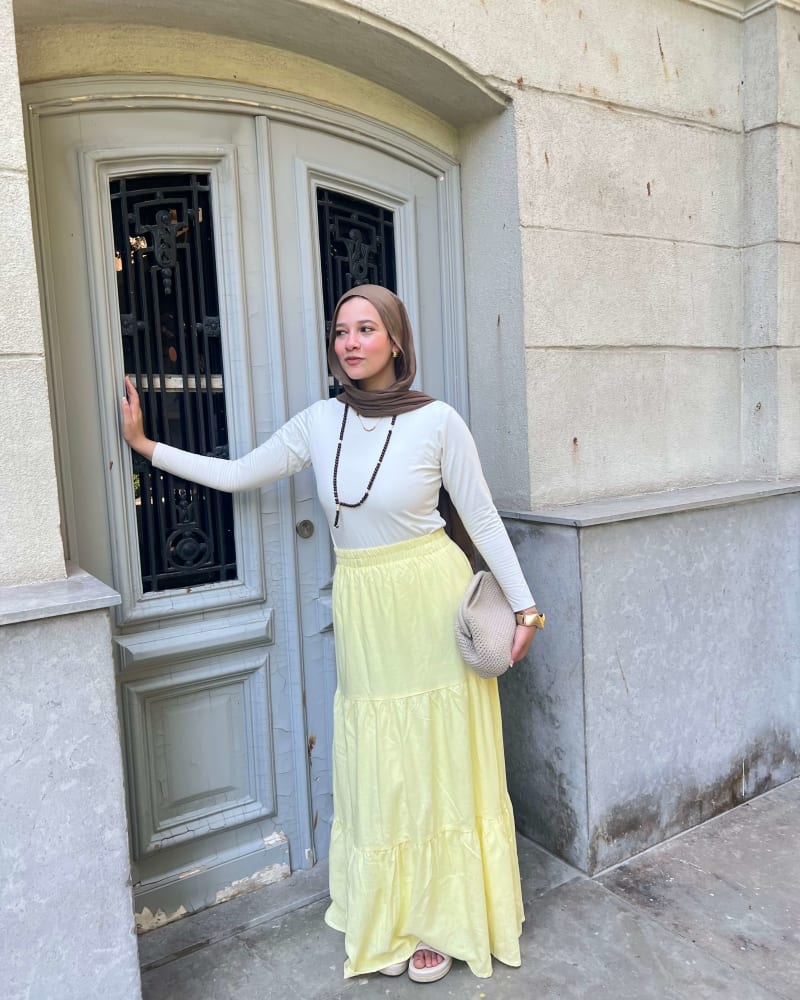 Flowy skirt- Butter yellow